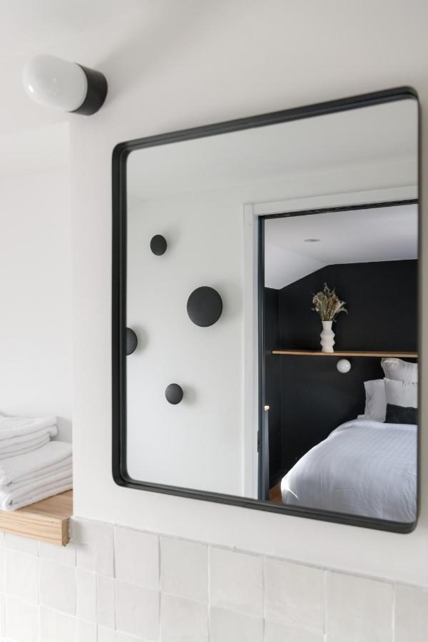 La Peniche - Bed And Bicycle - Tournon Otel Dış mekan fotoğraf